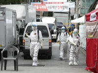 Hàn Quốc đối mặt với khủng hoảng về đợt lây nhiễm COVID-19 lớn