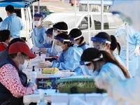 10 ngày liên tiếp, Hàn Quốc có số ca nhiễm mới theo ngày tăng ở mức ba con số