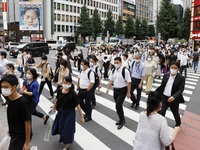 Nhật Bản ứng phó làn sóng dịch COVID-19 thứ hai với số ca tử vong tăng cao