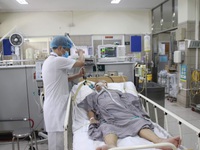 Ngộ độc pate Minh Chay: Một bệnh nhân cao tuổi tiên lượng rất nặng