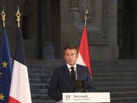 Tổng thống Pháp tới Beirut, cam kết hỗ trợ Lebanon khắc phục hậu quả vụ nổ
