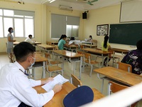 Ghi nhận tại phòng thi tốt nghiệp THPT chỉ 7 thí sinh ở Hà Nội