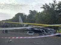 Vụ rơi máy bay quân sự ở Ukraine: Nhiều khả năng cánh máy bay đã chạm đất