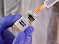 Moscow nhận được lô vaccine ngừa COVID-19 đầu tiên