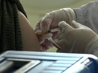 EU tăng tốc độ phê duyệt vaccine chống lại biến thể mới