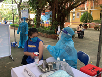 Thành phố Hồ Chí Minh: Chưa có cơ sở để xem COVID-19 là bệnh cúm mùa