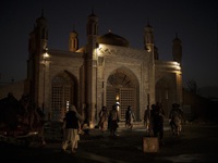 Taliban bắt giữ 11 thành viên IS liên quan đến vụ nổ bên ngoài nhà thờ Hồi giáo ở Kabul