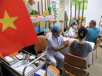 Việt Nam có tỷ lệ tiêm vaccine phòng COVID-19 nhanh thứ 5 thế giới
