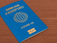 EU thảo luận về hộ chiếu vaccine để khôi phục du lịch