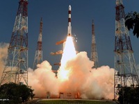 Ấn Độ phóng thành công tên lửa đưa 19 vệ tinh vào quỹ đạo