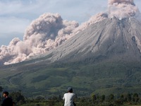 Núi lửa San Cristobal cao nhất tại Nicaragua phun trào