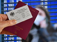 Châu Âu trước nhu cầu bức thiết về 'hộ chiếu vaccine'