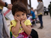 Gần 10.000 trẻ em vượt biên trái phép vào Mỹ chỉ trong 1 tháng