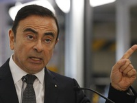 Mỹ dẫn độ hai đối tượng giúp cựu Chủ tịch Nissan Carlos Ghosn trốn thoát khỏi Nhật Bản