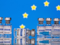 Thảo luận sản xuất vaccine Sputnik V tại các nước EU
