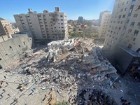 Tòa nhà của hãng tin AP và Al Jazeera tại Dải Gaza bị đánh sập, 12 phóng viên thoát chết trong gang tấc
