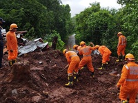 9 người thiệt mạng do lở đất tại Ấn Độ, mưa lớn gây ngập lụt tại thủ đô London
