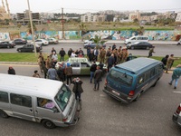 Người biểu tình chặn đường ở Lebanon để phản đối suy thoái kinh tế, giá cả tăng vọt