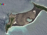 Núi lửa tại Tonga tiếp tục phun trào sau khi gây sóng thần ở Thái Bình Dương