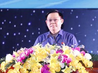 Chủ tịch Quốc hội dự Chương trình Tết sum vầy - Xuân Bình an tại tỉnh Bình Dương