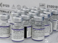 Pfizer- BioNTech công bố kết quả thử nghiệm khả quan đối với vaccine COVID-19 cập nhật