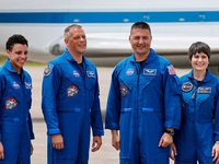 Phi hành đoàn NASA trở về Trái đất an toàn