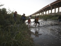 Số người di cư bất hợp pháp qua biên giới Mexico - Mỹ cao kỷ lục