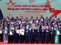 100 outstanding Vietnamese farmers honoured