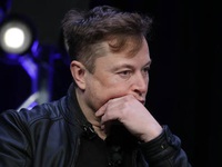 Elon Musk tiếp tục đuổi việc nhân viên Twitter sau làn sóng sa thải