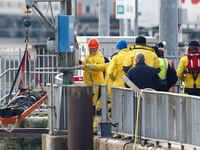 Thuyền chở người di cư bị lật ngoài khơi bờ biển Anh khiến 4 người thiệt mạng