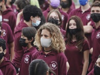 Canada: Ontario dỡ bỏ một số hạn chế chống dịch, Alberta không bắt buộc đeo khẩu trang ở trường học
