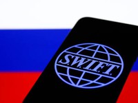 EU để ngỏ việc loại Nga khỏi SWIFT