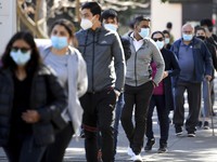 Tháng 2 có thể chứng kiến số ca bệnh tăng cao vì Omicron, Nhật Bản vật lộn ngăn chặn làn sóng dịch mới