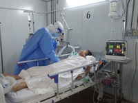 23% nhân viên y tế Bệnh viện Hùng Vương trầm cảm vì dịch COVID-19