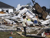 Mỹ: Lốc xoáy khiến thành phố New Orleans tan hoang, một người thiệt mạng