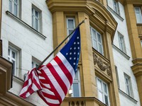 Nga, Mỹ trục xuất các nhà ngoại giao