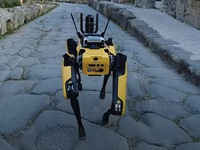 Robot tuần tra ở công viên khảo cổ tại Italy