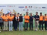 More than 2.3 billion VND raised at 'Swing for the Kids' golf charity tournament