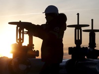 Doanh thu dầu khí Nga tăng gấp đôi sau xung đột Ukraine