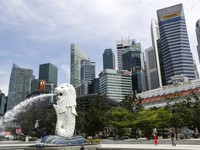 Lạm phát nhập khẩu gây áp lực lên Singapore