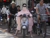 Thượng Hải tiếp tục ban bố cảnh báo về nắng nóng với mức nhiệt cực cao hiếm gặp