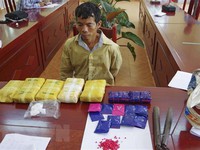 Nhận 1 triệu tiền Kíp Lào để vận chuyển 30.000 viên ma túy