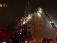 Cháy lớn tại tòa nhà 9 tầng ở Moscow, Nga