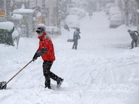 Hơn 100 vụ tai nạn giao thông do tuyết rơi dày tại Hàn Quốc