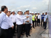 Deputy PM inspects construction of Long Thanh airport