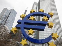 Dự báo Eurozone suy thoái kinh tế