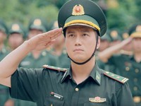 Việt Anh được phong tặng danh hiệu NSƯT, Mỹ Tâm &apos;check-in&apos; ở Quảng Ninh