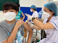 Hà Nội: Số điện thoại của 10 điểm tiêm vaccine phòng COVID-19