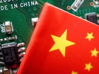 Trung Quốc đầu tư 7 tỷ USD sản xuất chip