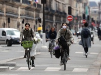 Pháp chi 2 tỷ Euro khuyến khích người dân lựa chọn xe đạp